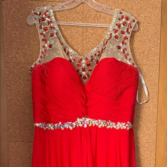 Rachel Allan red prom dress - Picture 4 of 8
